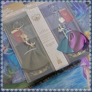 Disney - 新品*新作*ファンタジースプリングス*アナと雪の女王*キーチェーン*戴冠式