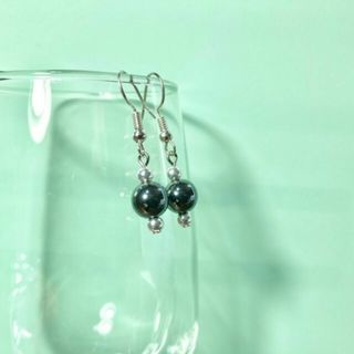 ヘマタイト  一粒フックピアス 8mm　SIL イヤリング　樹脂ピアス 天然石(ピアス)