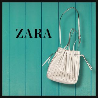 ザラ(ZARA)のザラ　プリーツ　バッグ(ショルダーバッグ)