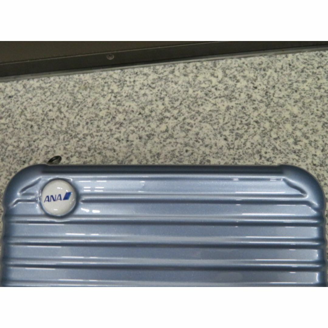 ANA × RIMOWA ファーストクラス アメニティ ポーチ 全日空・リモア ANA × RIMOWA ファーストクラス アメニティ ポーチ 全日空・リモア