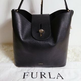 フルラ(Furla)の【訳あり】フルラ　ワンショルダーバッグ　オールレザー　ブラック　金具　保存袋付き(ショルダーバッグ)