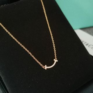 ティファニー(Tiffany & Co.)のティファニー スマイル ペンダント ネックレス ミニ ゴールド(ネックレス)