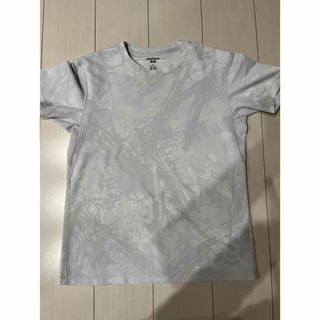 UNIQLO - ユニクロ　Tシャツ　Mサイズ