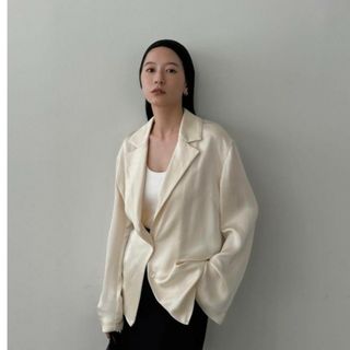 クラネ(CLANE)のCLANETAILORED SATIN SHIRT(シャツ/ブラウス(長袖/七分))