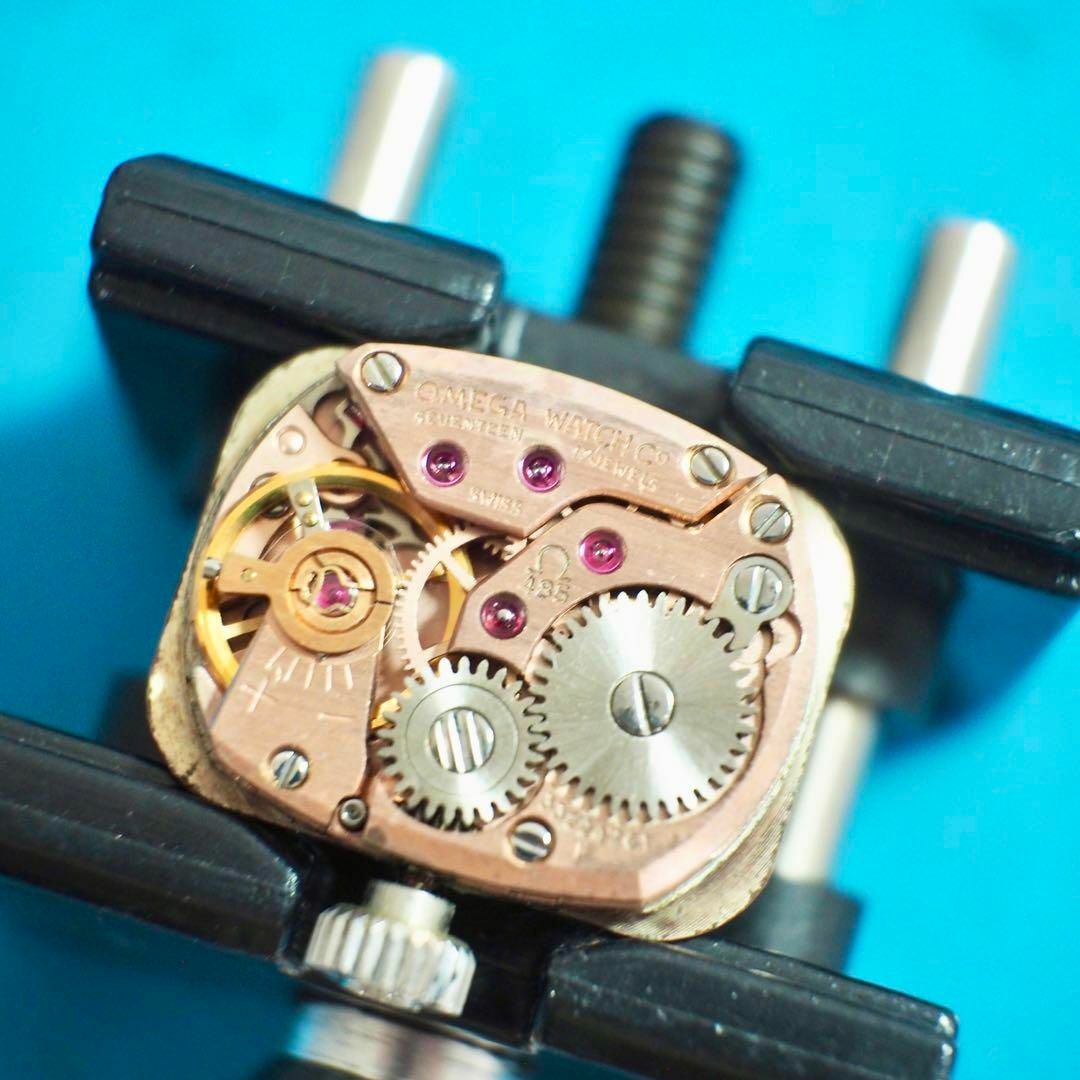706 OMEGA オメガ時計 レディース腕時計 手巻き ジュネーブ スクエア 706 OMEGA オメガ時計 レディース腕時計 手巻き ジュネーブ スクエア