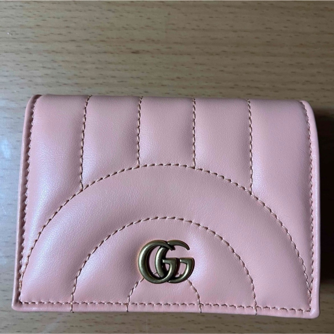 GUCCI - GUCCI グッチ ggマーモント 2つ折り コンパクト GUCCI - GUCCI グッチ ggマーモント 2つ折り コンパクト