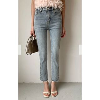 バースデーバッシュ(BIRTHDAY BASH)の新品未使用♡birthdaybash  BB CROPPED DENIM(デニム/ジーンズ)