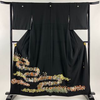 黒留袖 身丈158cm 裄丈63cm 正絹 秀品 【中古】(着物)