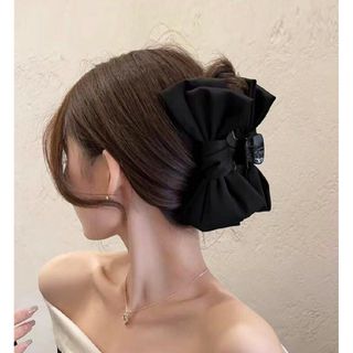 リボン ヘアークリップ　バナナクリップ　上品 おしゃれ　ヘアアクセ(バレッタ/ヘアクリップ)