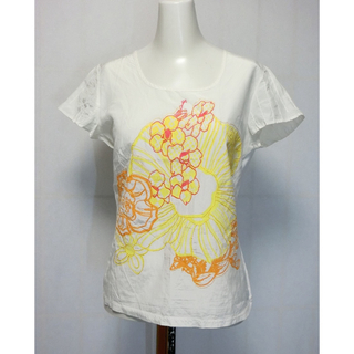 ウィークエンドマックスマーラ(Weekend Max Mara)のMaxMara マックスマーラ　花のプリントと刺繍の布帛とTシャツ地のカットソー(Tシャツ/カットソー(半袖/袖なし))