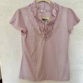 フリルピンクシャツ　新品未使用　L(シャツ/ブラウス(半袖/袖なし))