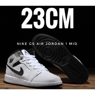 ナイキ(NIKE)の【新品】NIKE  GS  AIR JORDAN1 MID　ホワイト　ブラック(スニーカー)