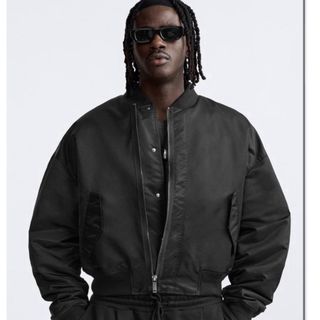 ZARA(ナイロンジャケット)のフリマアイテム一覧 ZARA(ナイロンジャケット)のフリマアイテム一覧
