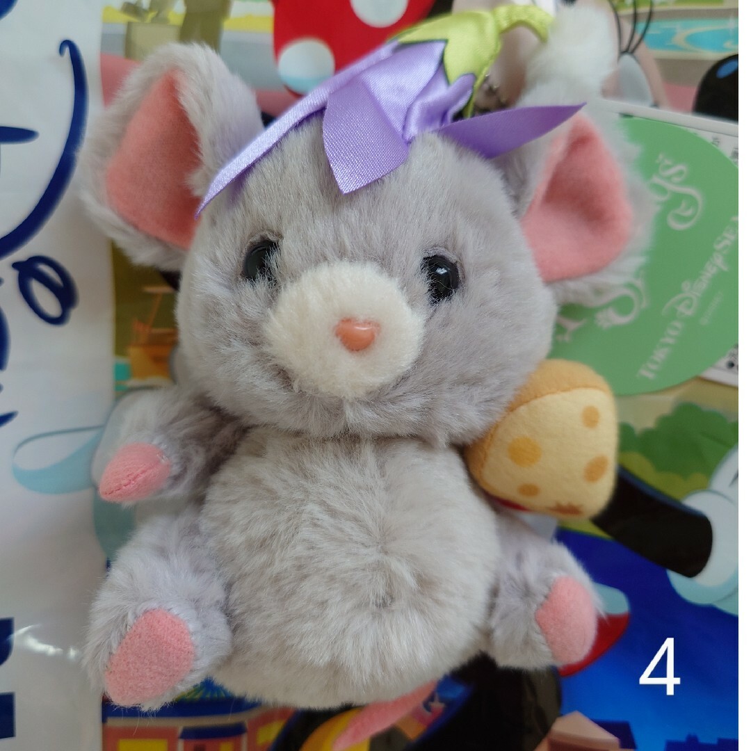 Disney - ファンタジースプリングス ねずみのチーズ ぬいぐるみ Disney - ファンタジースプリングス ねずみのチーズ ぬいぐるみ