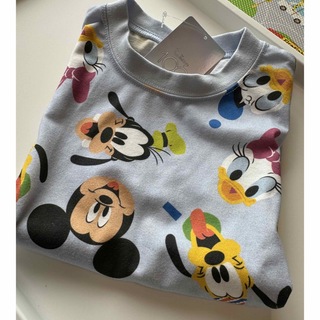 Disney - キッズ　Tシャツ　［新品］