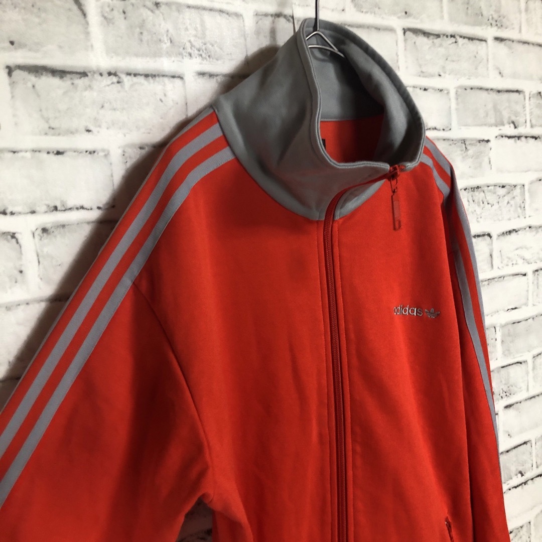XL⭐️90s adidas トラックジャケット 刺繍 vintage 赤グレー XL⭐️90s adidas トラックジャケット 刺繍 vintage 赤グレー