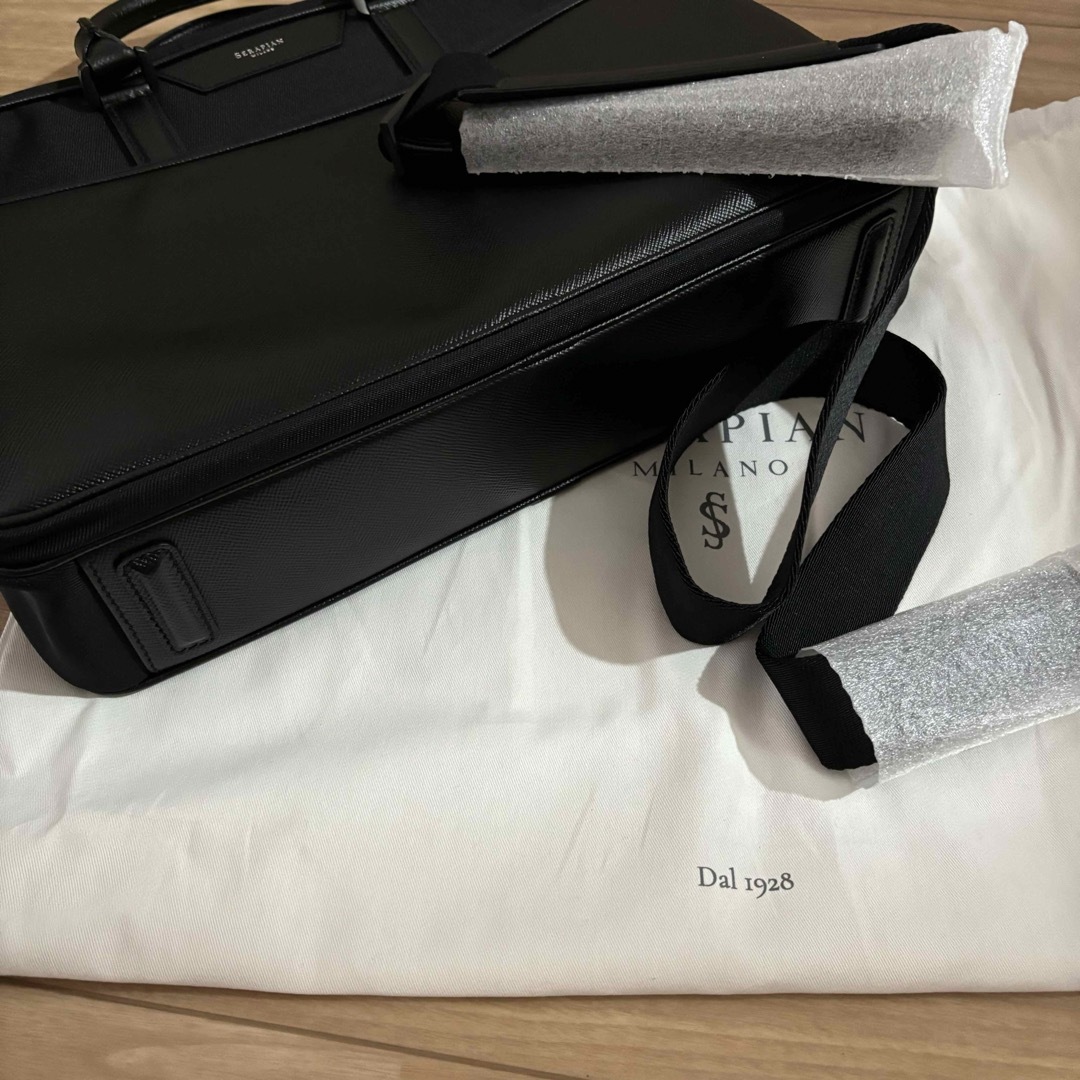 新品 19万SERAPIAN セラピアン イタリア製 ビジネスバック 2way 新品 19万SERAPIAN セラピアン イタリア製 ビジネスバック 2way