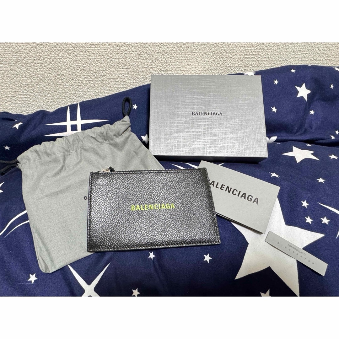Balenciaga CASH ラージ ロング コイン&カードホルダー Balenciaga CASH ラージ ロング コイン&カードホルダー