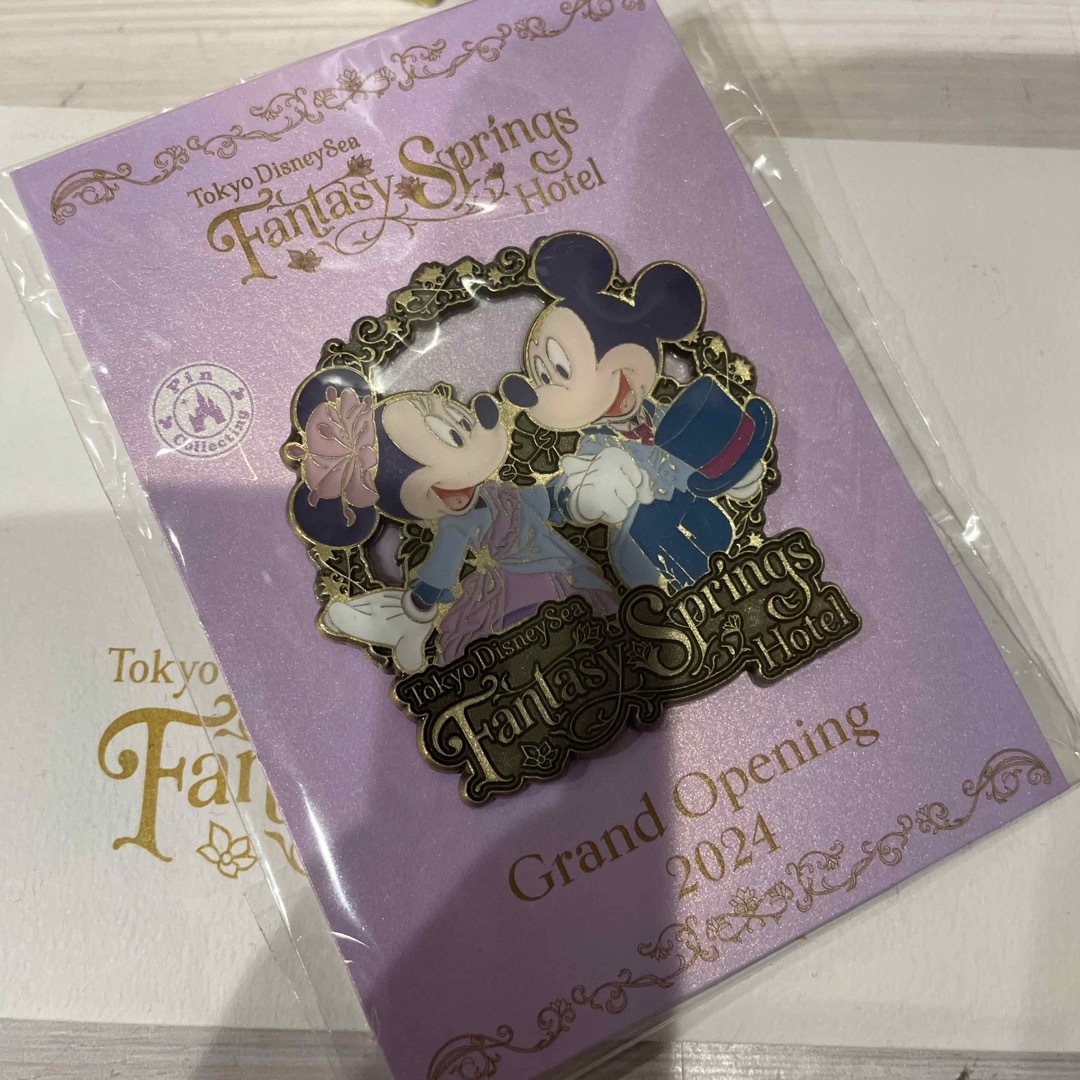 ファンタジースプリングスホテル 開業記念 ピンバッジの通販 by ファンタジースプリングスホテル 開業記念 ピンバッジの通販 by