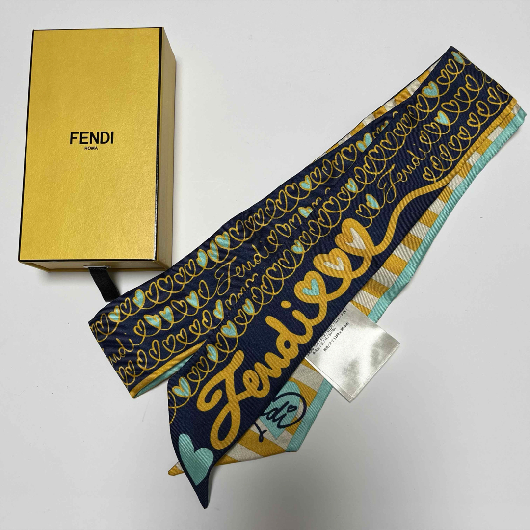 FENDI - ご専用!新品未使用品!FENDI.ラッピー.ネイビー FENDI - ご専用!新品未使用品!FENDI.ラッピー.ネイビー