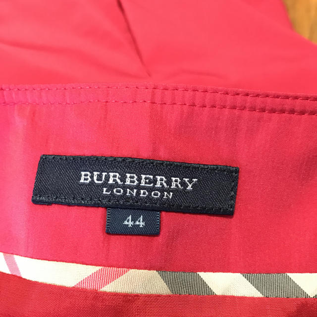 BURBERRY(バーバリー)のメイ様専用☆ バーバリー スカート44 レディースのスカート(ひざ丈スカート)の商品写真