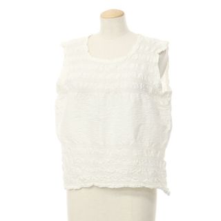 【中古】ミー イッセイミヤケ me ISSEY MIYAKE シワ加工 ノースリーブ ブラウス ホワイト【サイズ表記なし（M位）】【レディース】(シャツ/ブラウス(半袖/袖なし))
