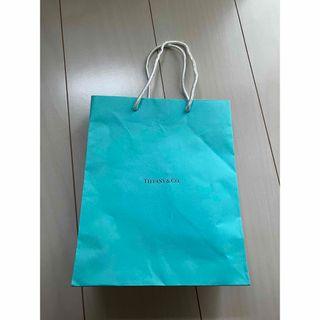 Tiffany & Co.(ショップ袋)のフリマアイテム一覧 Tiffany & Co.(ショップ袋)のフリマアイテム一覧