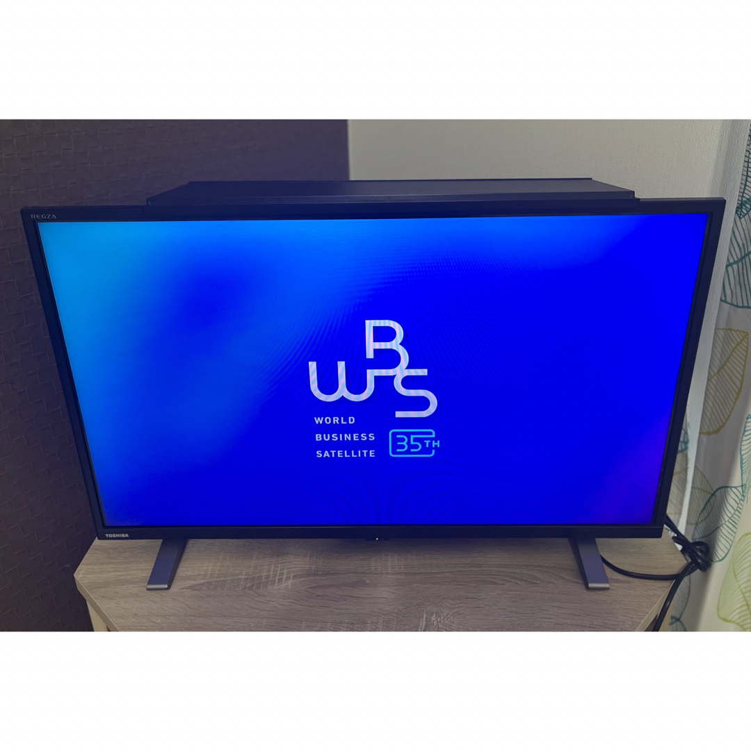東芝 - 32型液晶テレビ 東芝 REGZA 32V34 とテレビ上棚セットの 東芝 - 32型液晶テレビ 東芝 REGZA 32V34 とテレビ上棚セットの