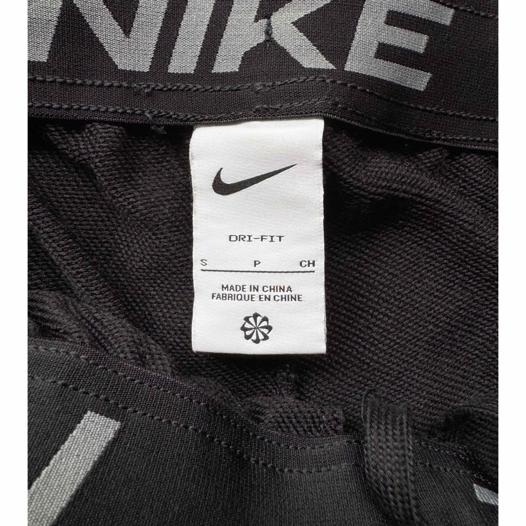 NIKE - NIKE TheRMA-FIT dri-fit 上下セットの通販 by イチゴ NIKE - NIKE TheRMA-FIT dri-fit 上下セットの通販 by イチゴ