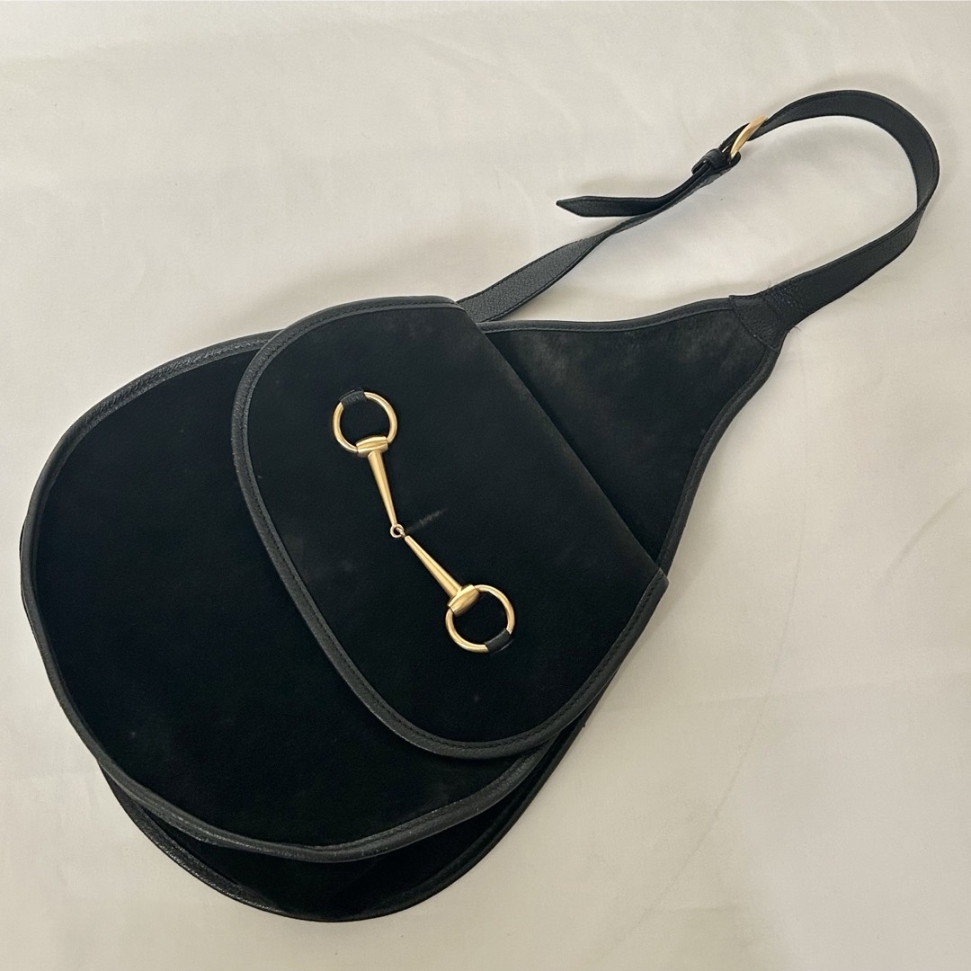 GUCCIヴィンテージ ホースビット スエード ショルダーバッグ GUCCIヴィンテージ ホースビット スエード ショルダーバッグ