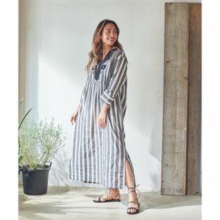 サラマリカ(Sara Mallika)のサラマリカ sara mallika刺繍フーディストライプ綿ワンピ/民族衣装(ロングワンピース/マキシワンピース)
