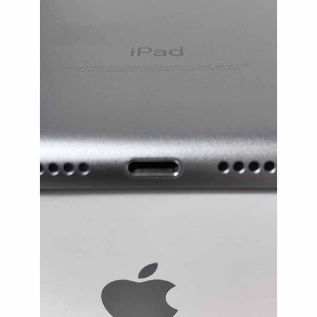 iPad 第6世代 WiFi 32GB スペースグレイ77.0% iPad 第6世代 WiFi 32GB スペースグレイ77.0%