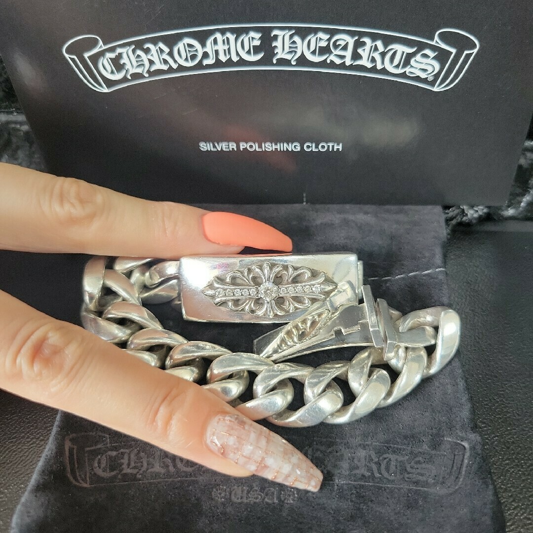 Chrome Hearts - クロムハーツ IDブレスレット フローラルクロス Chrome Hearts - クロムハーツ IDブレスレット フローラルクロス