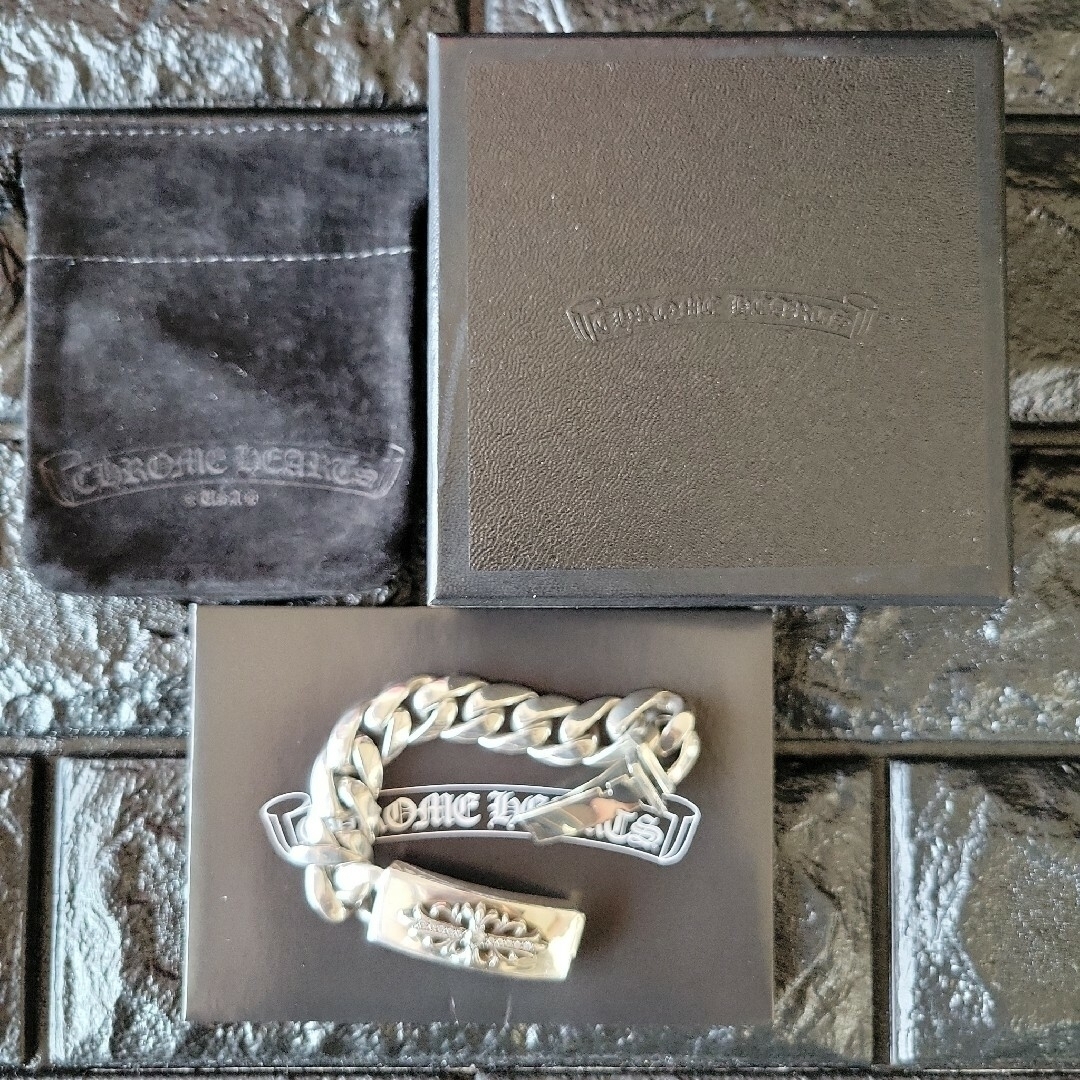 Chrome Hearts - クロムハーツ IDブレスレット フローラルクロス Chrome Hearts - クロムハーツ IDブレスレット フローラルクロス