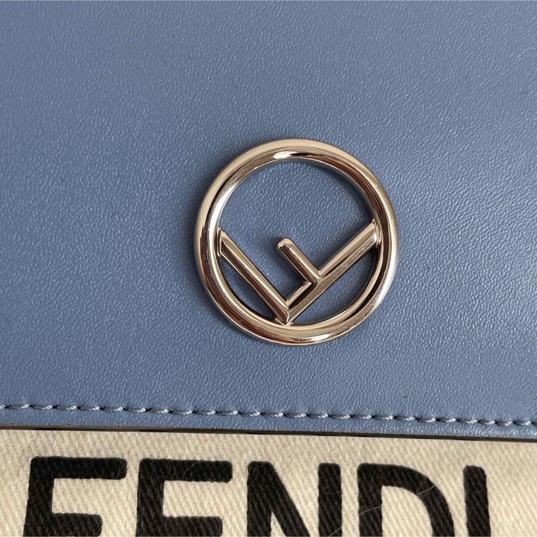 FENDI - 極美品 FENDI フェンディ 二つ折り財布 ミニ財布 FENDI - 極美品 FENDI フェンディ 二つ折り財布 ミニ財布
