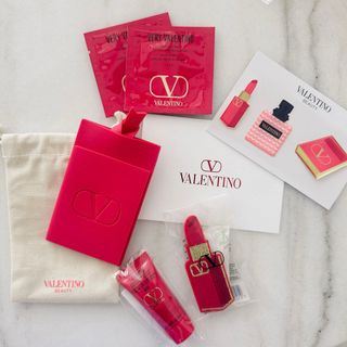 VALENTINO(キット/セット)のフリマアイテム一覧 VALENTINO(キット/セット)のフリマアイテム一覧