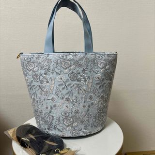 ロラライハリスブルーデニムsew刺繍のバッグ ロラライハリスブルーデニムsew刺繍のバッグ