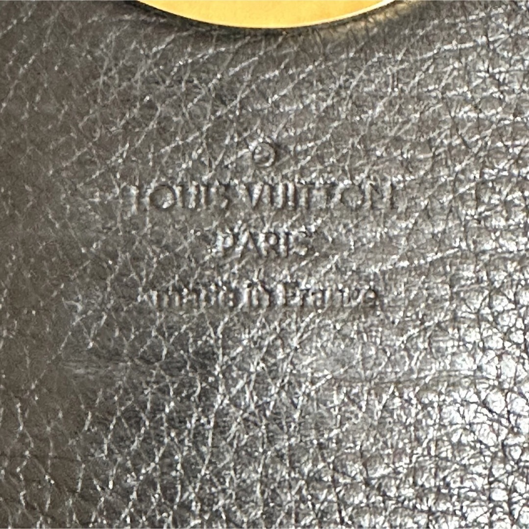 大人気】ルイヴィトン LOUIS VUITTON マヒナ ブラック ノワール 大人気】ルイヴィトン LOUIS VUITTON マヒナ ブラック ノワール