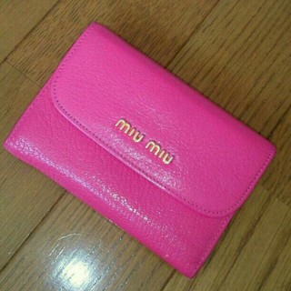 miumiu　ミュウミュウ　三つ折り　財布　ピンク(折り財布)