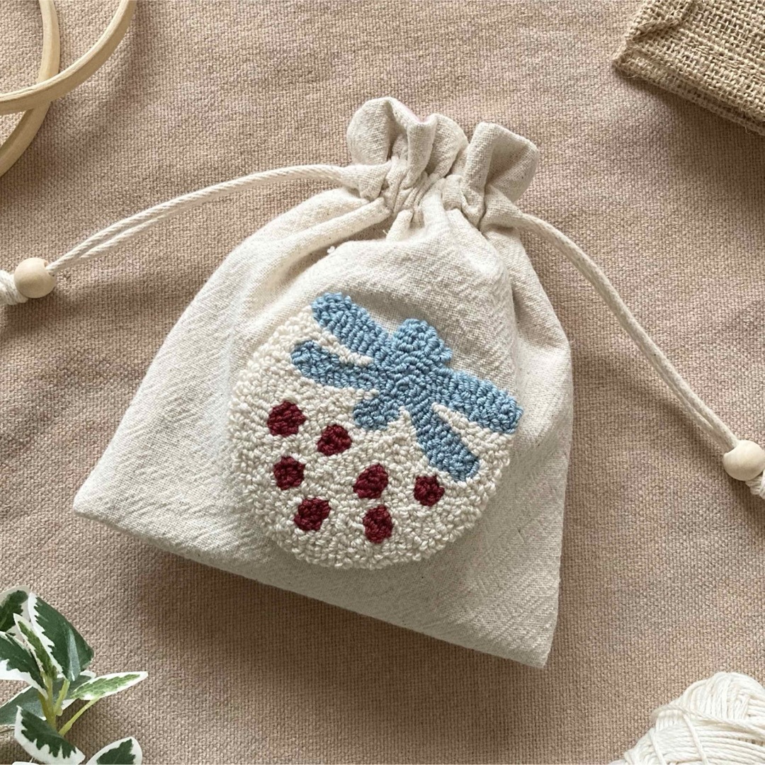 いちご 巾着 ポーチ いちご柄 刺繍 もこもこ プレゼント いちご 巾着 ポーチ いちご柄 刺繍 もこもこ プレゼント