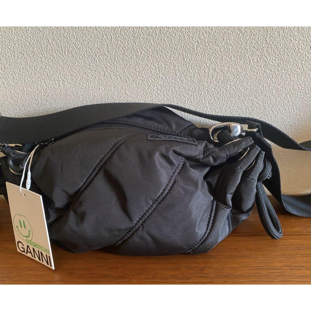 MAISON SPECIAL - GANNI ガニー パデッドパネルバッグの通販 by MAISON SPECIAL - GANNI ガニー パデッドパネルバッグの通販 by