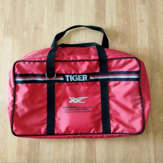 ASICS TIGER - 【昭和レトロ】ASICS TIGER バッグの通販 by yui ASICS TIGER - 【昭和レトロ】ASICS TIGER バッグの通販 by yui