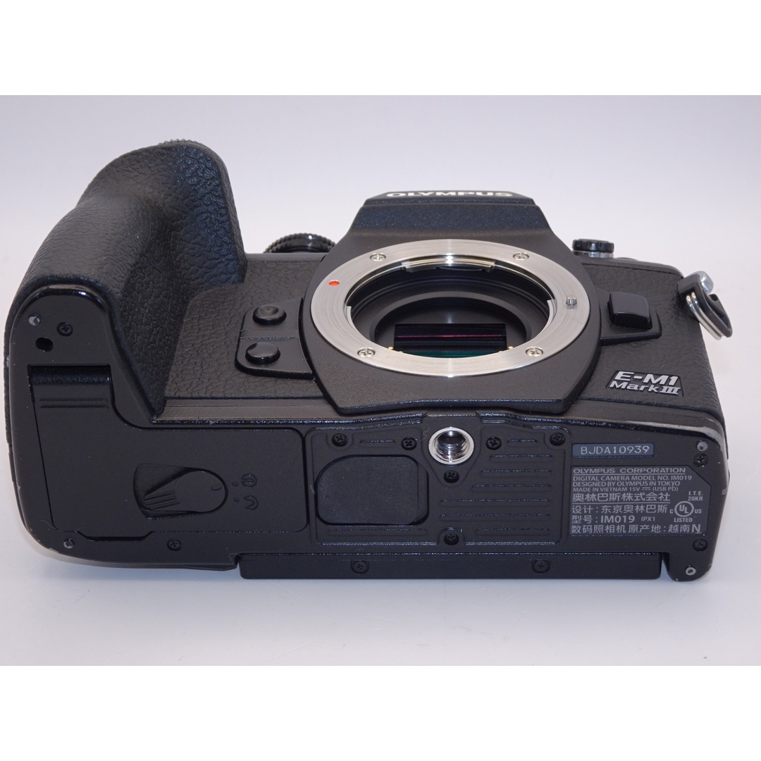 オススメ】OLYMPUS ミラーレス一眼カメラ OM-D E-M1 MarkIII オススメ】OLYMPUS ミラーレス一眼カメラ OM-D E-M1 MarkIII