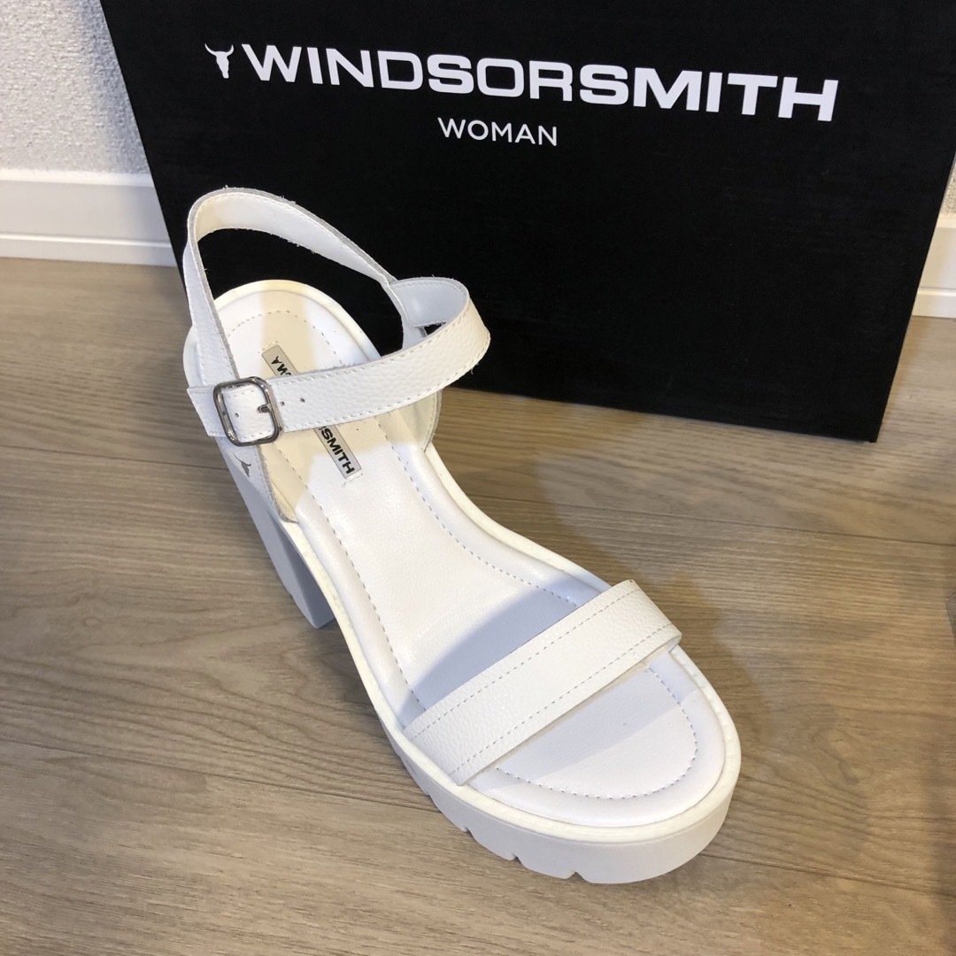 EU39 windsor smith サンダル DELANY 厚底 ホワイト 靴/シューズ EU39 windsor smith サンダル DELANY 厚底 ホワイト 靴/シューズ