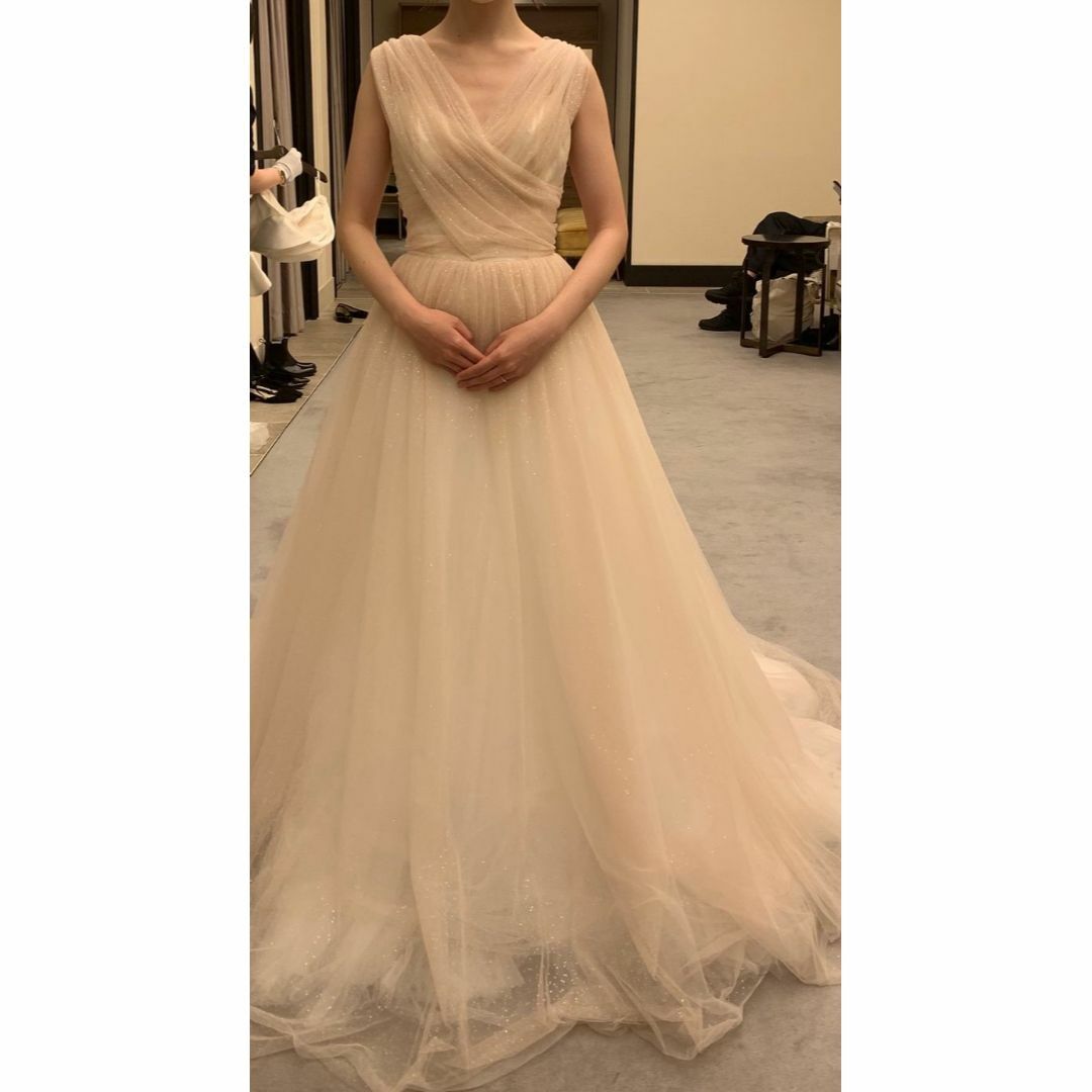 上品！ウェディングドレス Vネック キラキラチュール Aライン 可愛い 結婚式