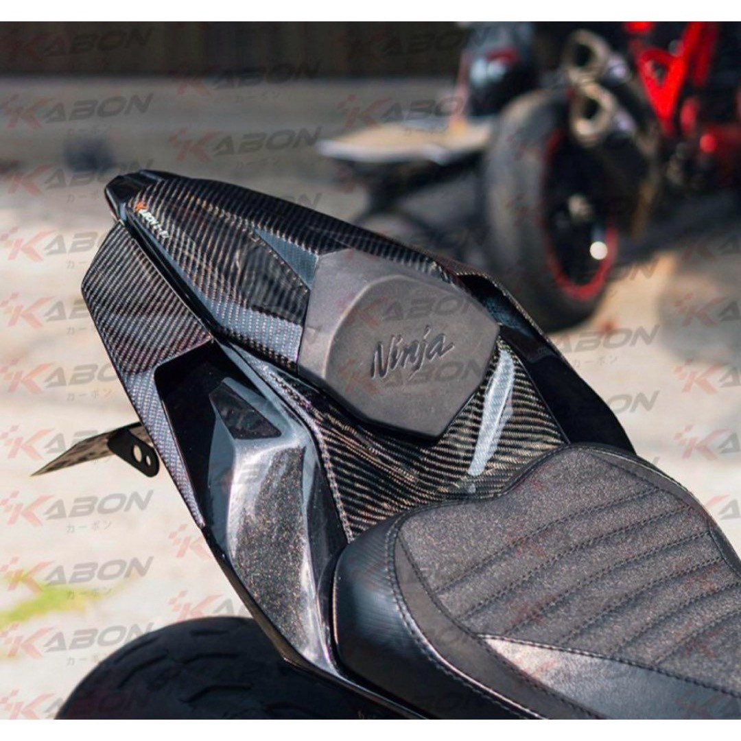 ZX25R/ZX4R カーボンサイドテールカバーの通販 by 46|ラクマ ZX25R/ZX4R カーボンサイドテールカバーの通販 by 46|ラクマ