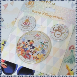 Disney - 新品完売品販売終了品♡ディズニー40周年♡グランドフィナーレ★缶バッジ3個セット