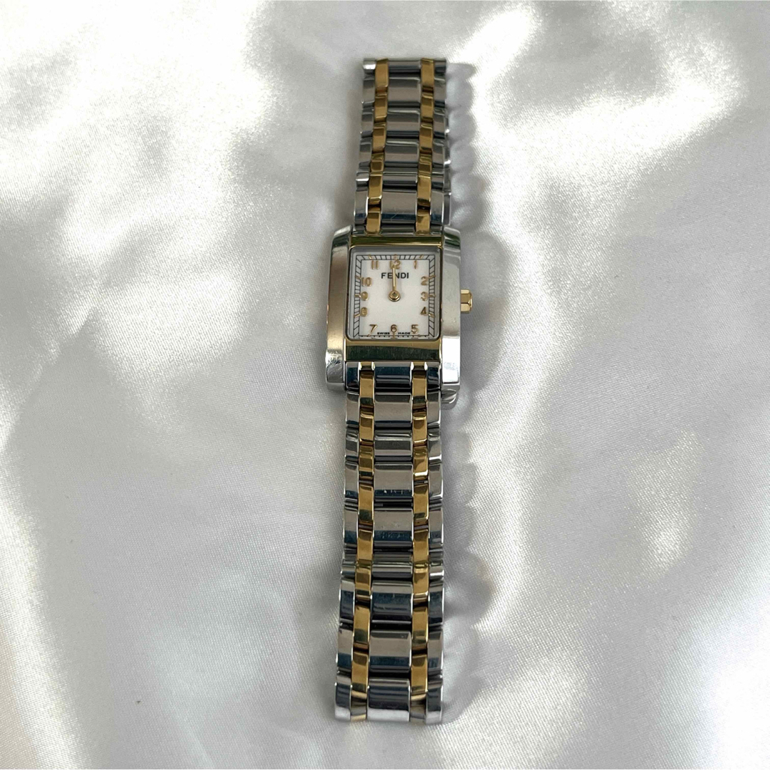 FENDI - FENDI フェンディ ゴールド レディース腕時計 希少 FENDI - FENDI フェンディ ゴールド レディース腕時計 希少