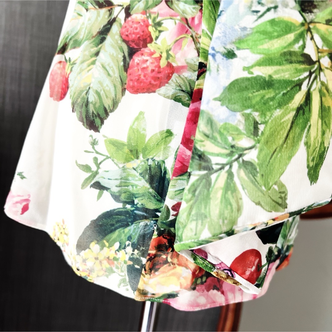 新品未使用 Dolce&Gabbana ドルガバ シースルー ブラウス 花柄 新品未使用 Dolce&Gabbana ドルガバ シースルー ブラウス 花柄