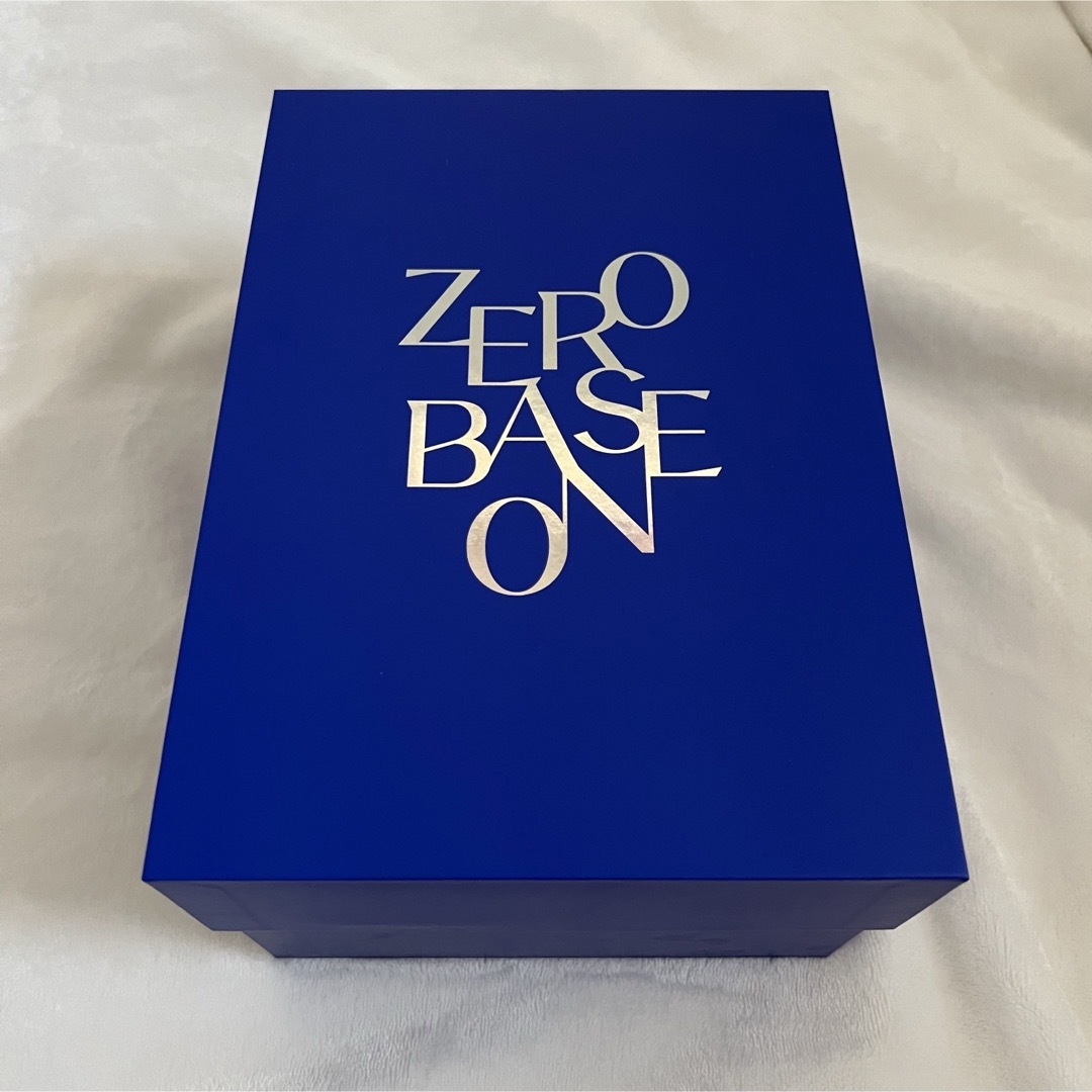 ZEROBASEONE - ZB1 ゼベワン ペンライト 新品未使用 トレカ付き ZEROBASEONE - ZB1 ゼベワン ペンライト 新品未使用 トレカ付き